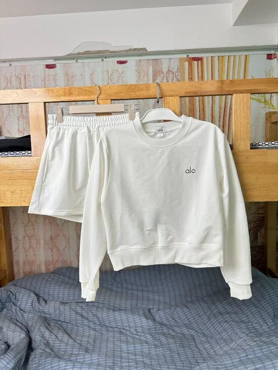 ALO White Sweatshirt and Shorts Set — Exceptional Quality, Size M - Picture 3 of 3
